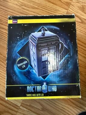 Doctor Who Tardis POLICE
BOX Cup Ceramic Mug
Coffee Cup Square Shaped
400ML